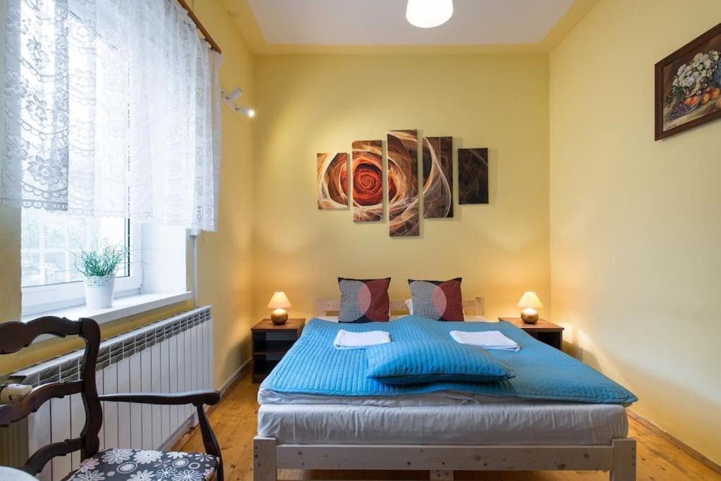 Big Cosy Retro Apt, Free Parking, 15Min Oldtown & Kazimierz - By Homelike كراكوفيا المظهر الخارجي الصورة